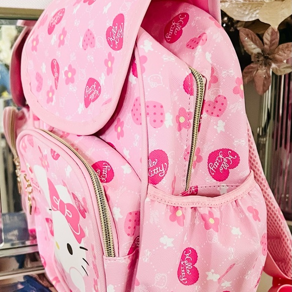 Hello kitty - Picture 4 of 15